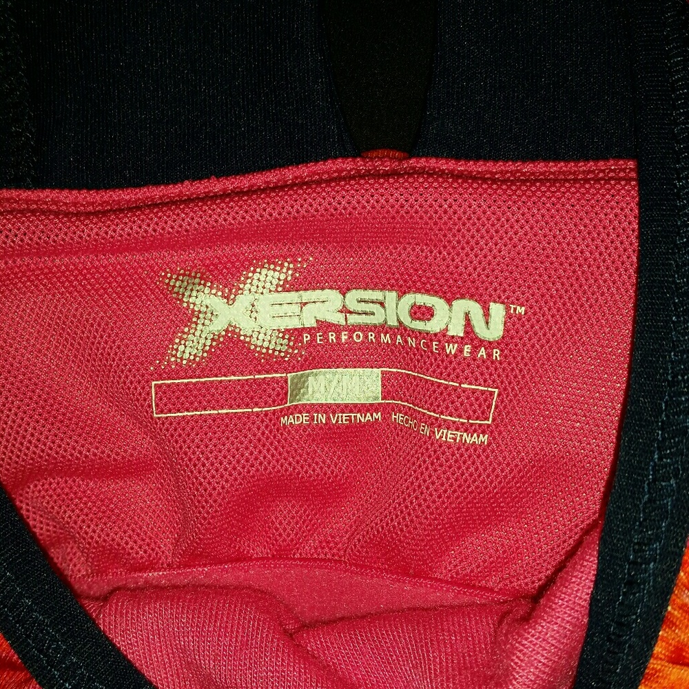 Work out top - Picture 3 of 3